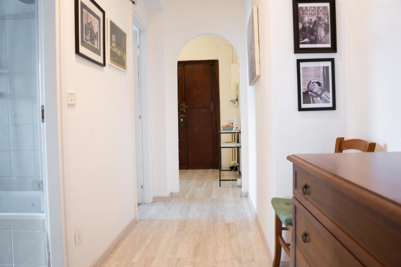 Nonna Pina Guest House Moderno Appartamento Vicino Metro AWifi,Netflix Rome Bagian luar foto