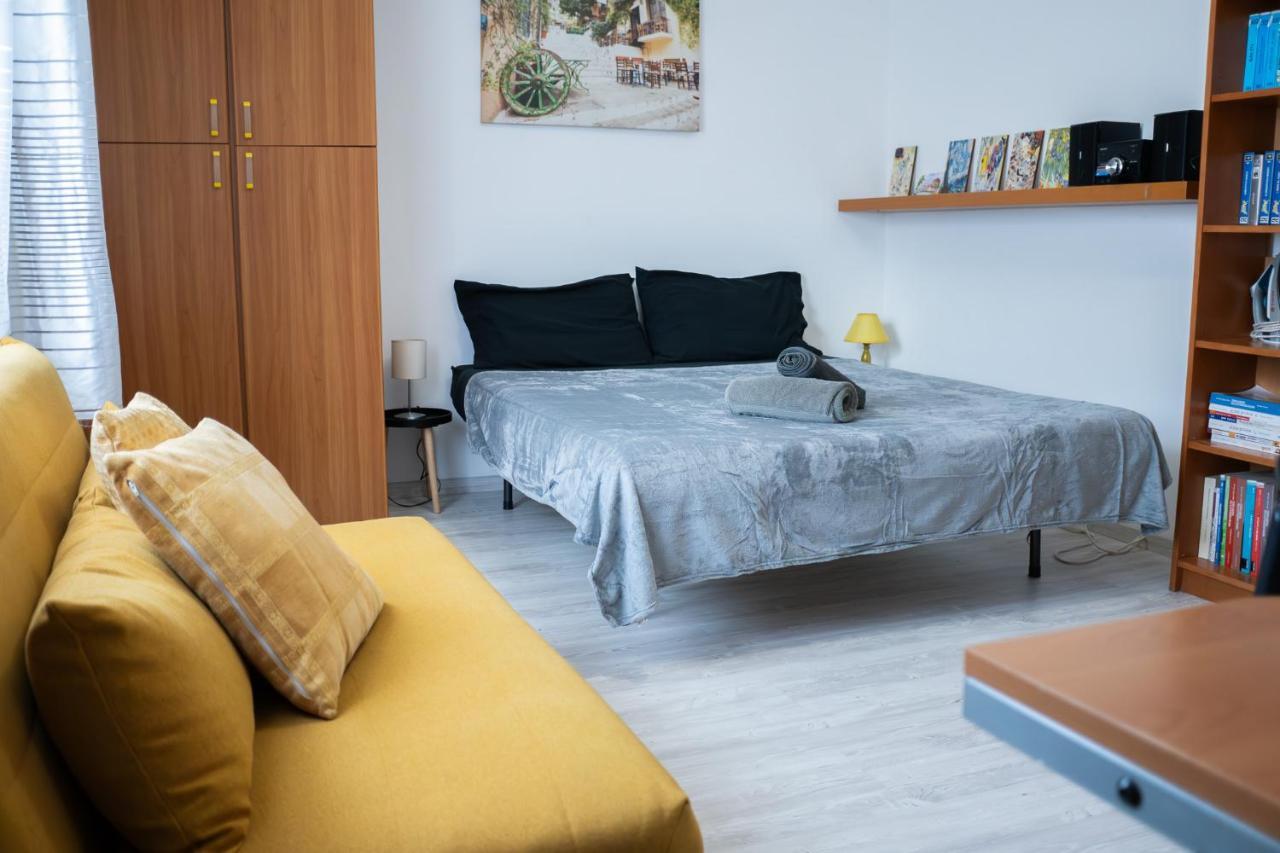 Nonna Pina Guest House Moderno Appartamento Vicino Metro AWifi,Netflix Rome Bagian luar foto