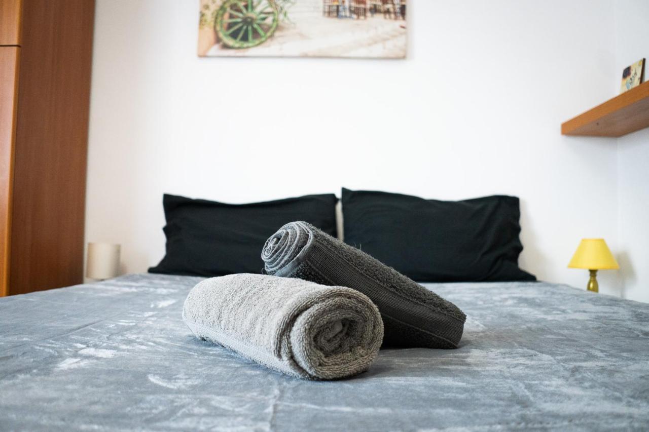 Nonna Pina Guest House Moderno Appartamento Vicino Metro AWifi,Netflix Rome Bagian luar foto